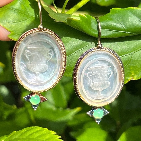 Tagliamonte 18kt Gold Plated mother of pearl Venetian made in Italy earrings